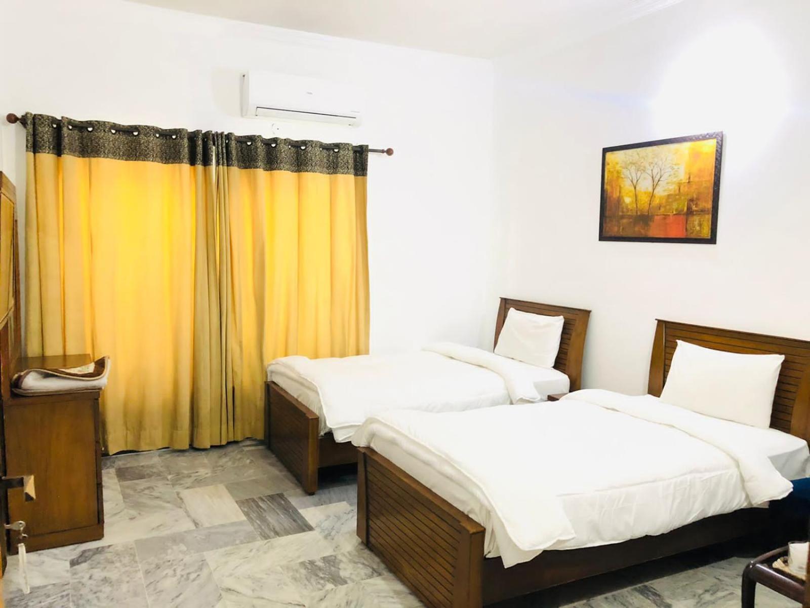 Imperial Lodges Islamabad Exterior photo