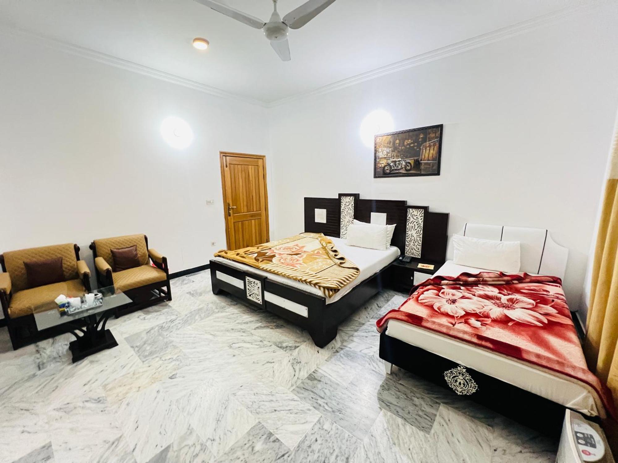 Imperial Lodges Islamabad Exterior photo